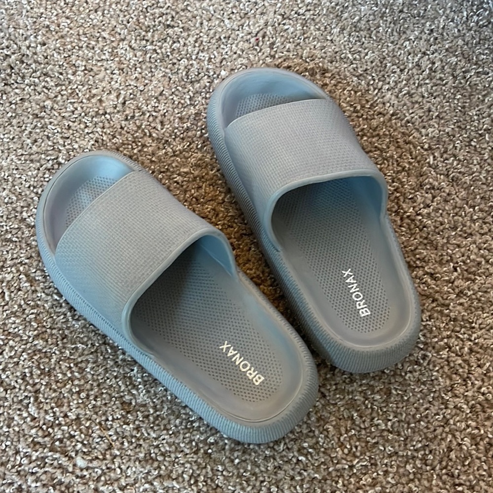 Puff shoes 9